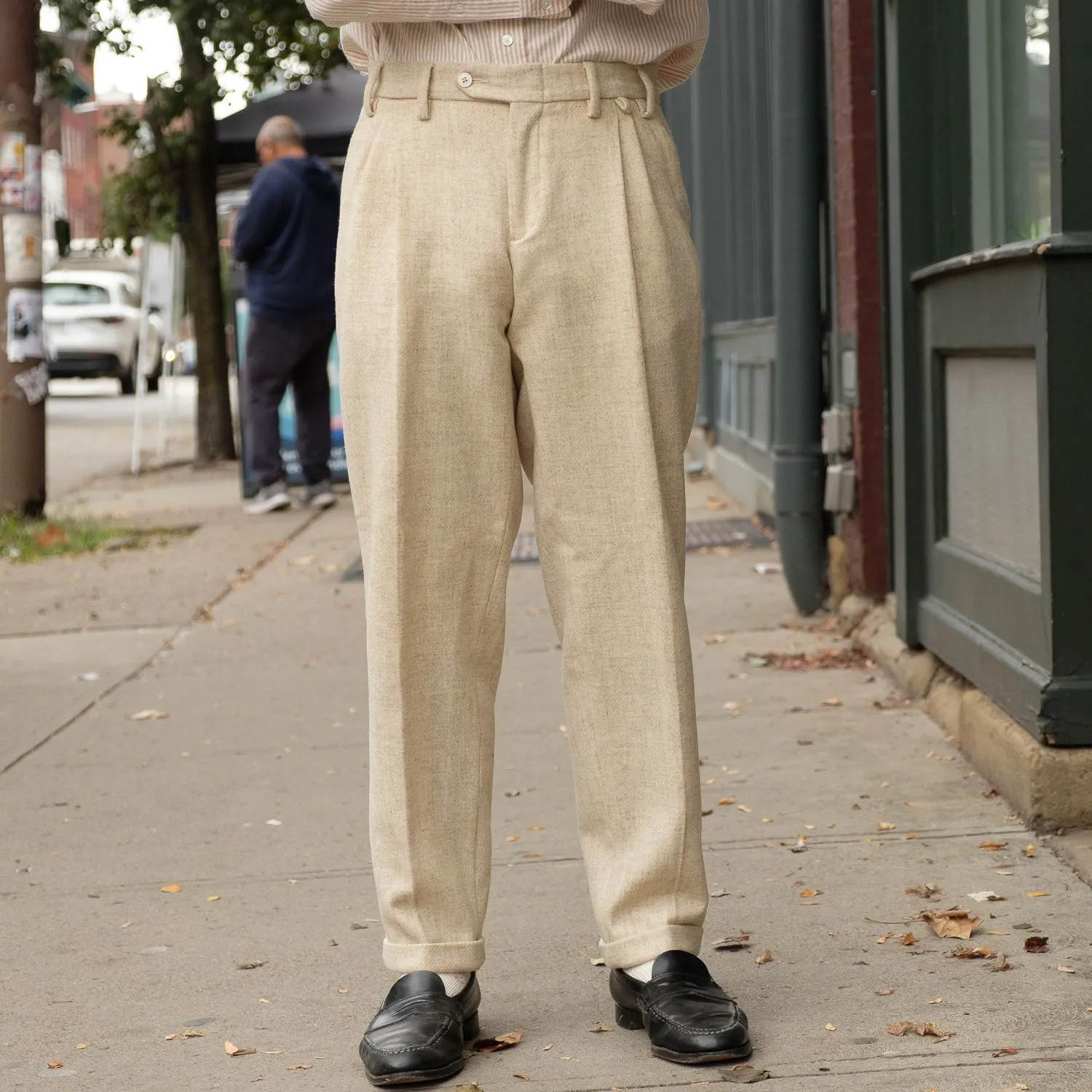 Double Pleat Trousers in Ecru