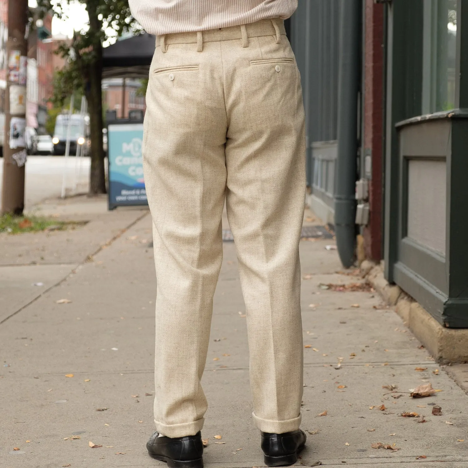 Double Pleat Trousers in Ecru
