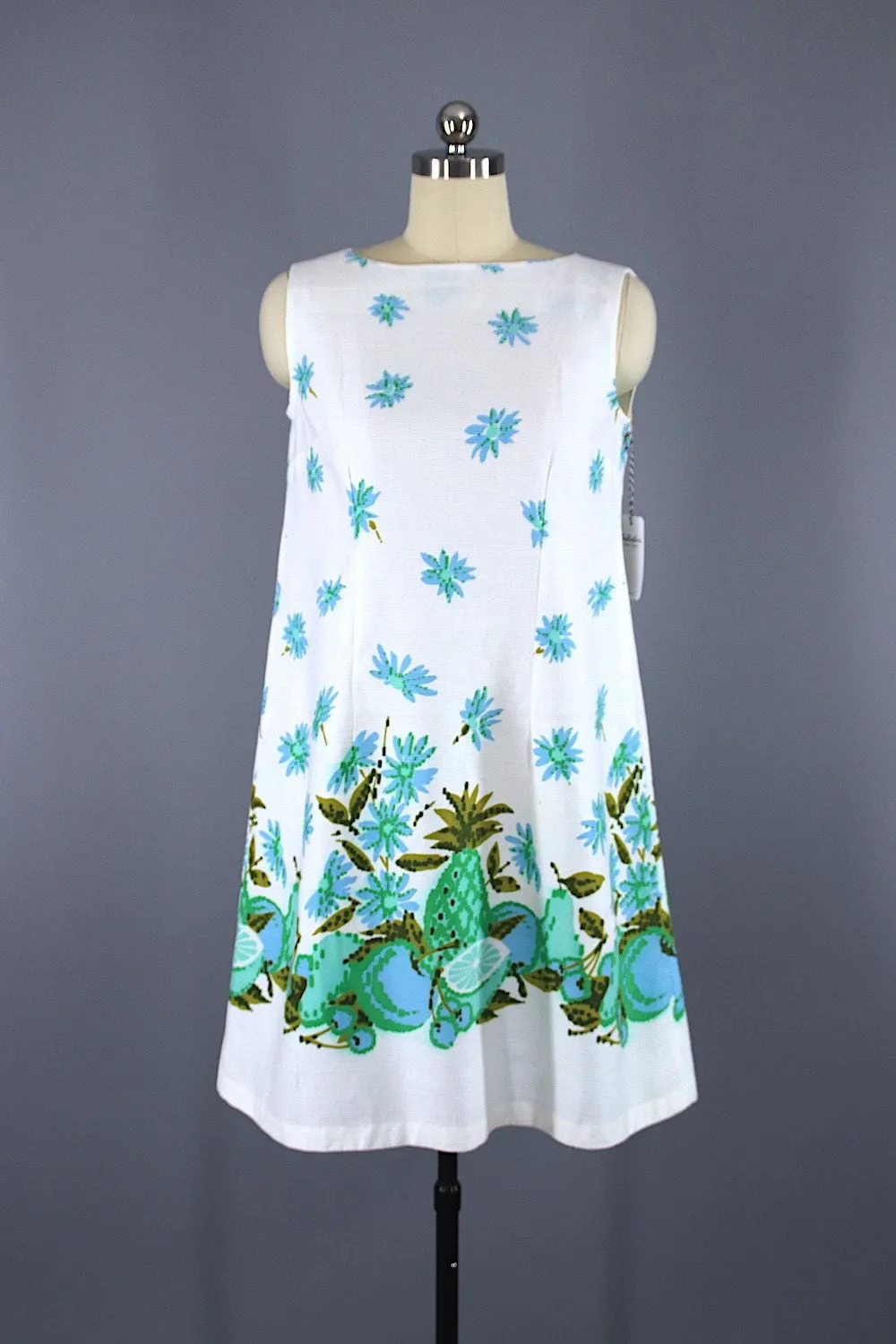 Vintage 1960s Hawaiian Pineapple Print Dress