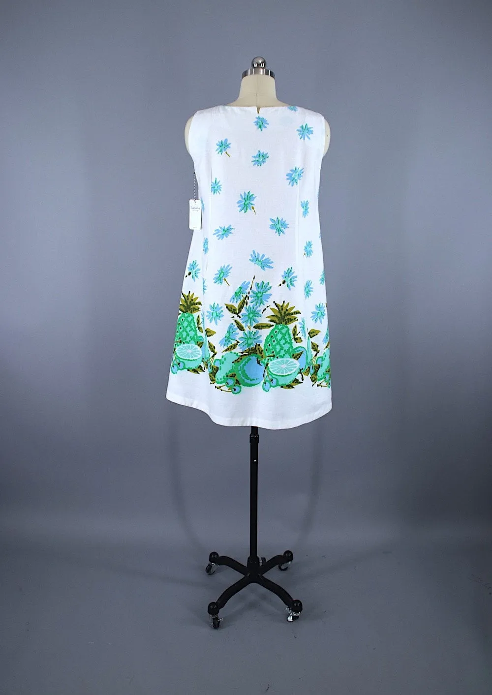 Vintage 1960s Hawaiian Pineapple Print Dress